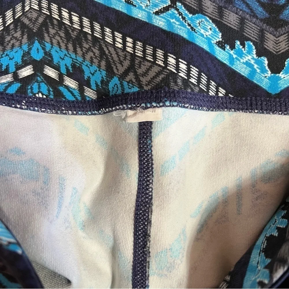 ALO Yoga | Goddess Leggings Seaport Icelandic Blue Stormy Print Ribbed Size S